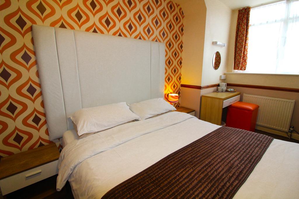 The Scarborough Travel And Holiday Lodge المظهر الخارجي الصورة